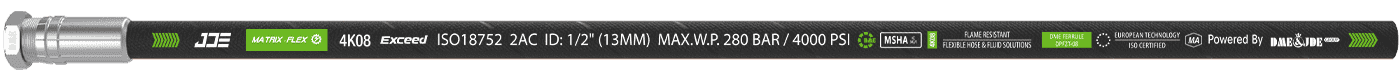 Una manguera flexible ISO 18752 4K está marcada con la información importante: marca, estándar, tamaños y número de pieza.
